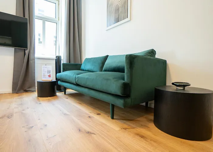 Modern With King-size Bed Self Check-in Apartment